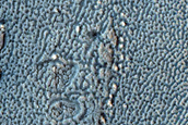 Shearing Structures between Viscous Flow Features