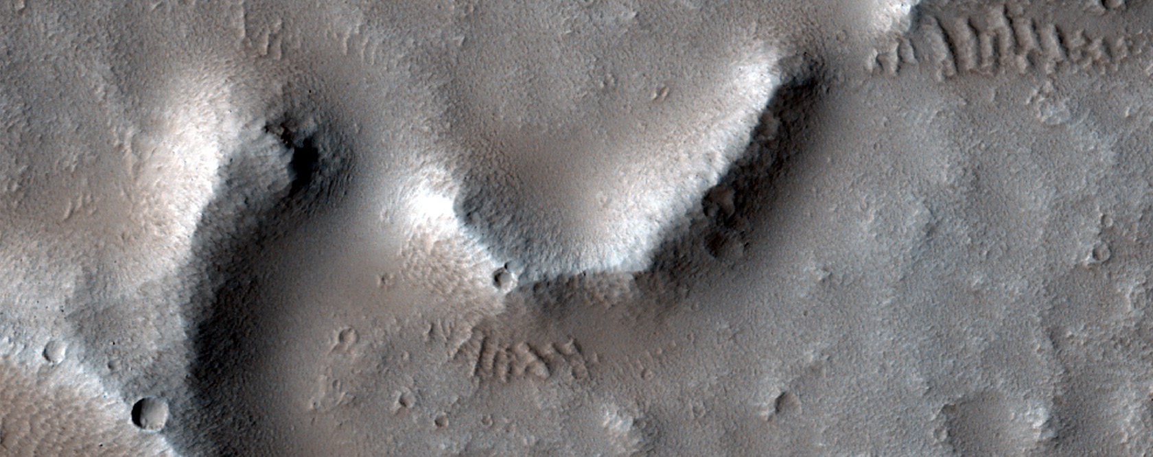 A Sinuous Ridge in Mareotis Fossae