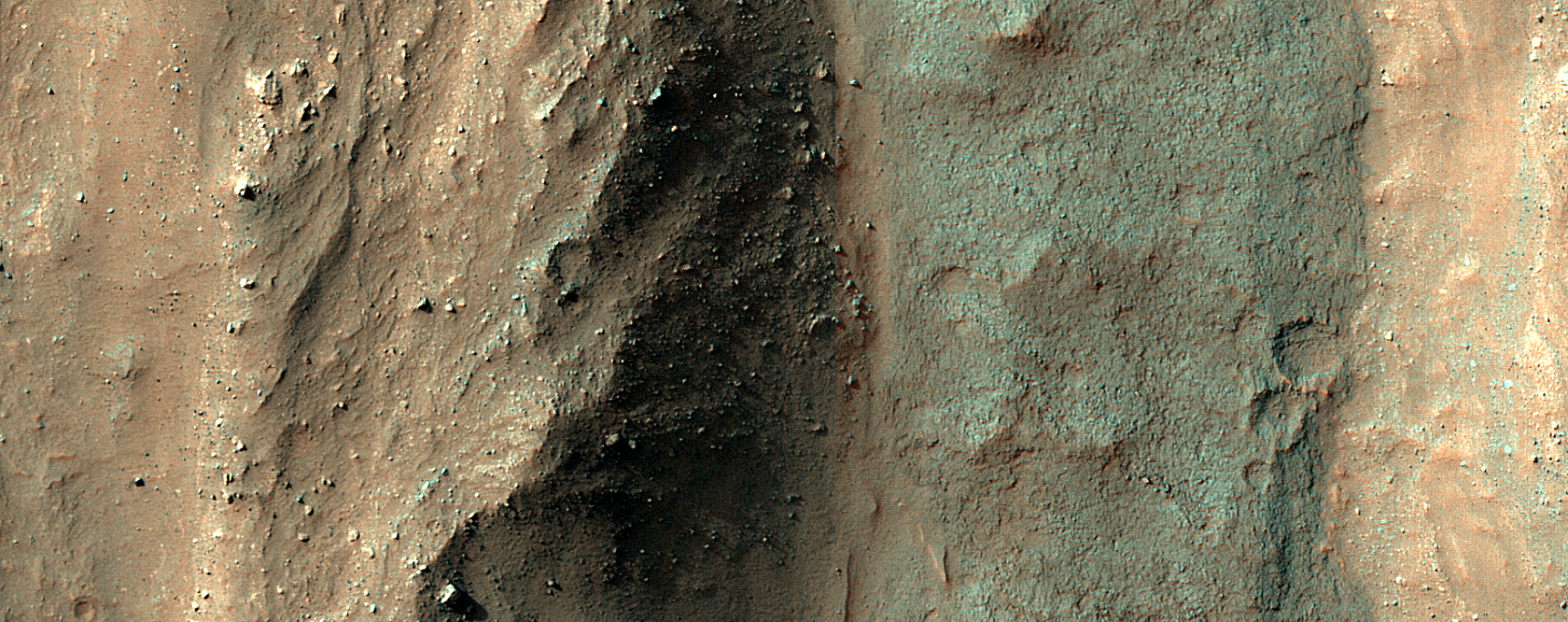 Landslides in Valles Marineris