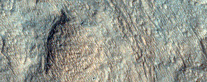 Layers in Eastern Hellas Planitia