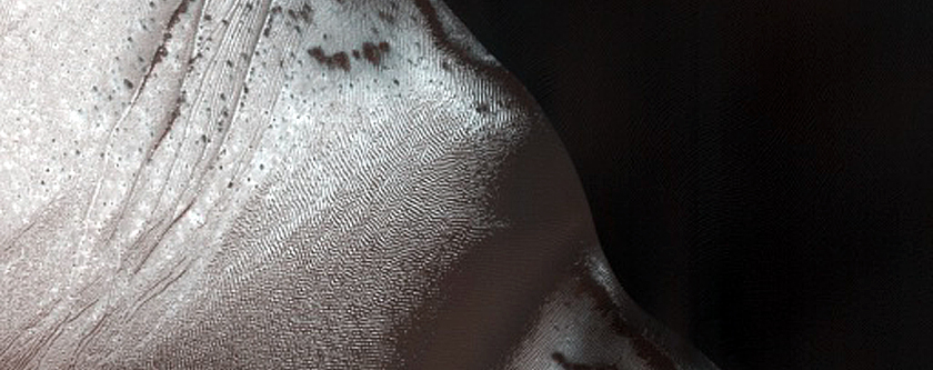 Monitoring Linear Dune Gullies near Ogygis Undae