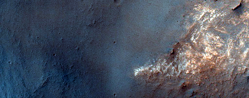 Monitor Gullies in Ariadnes Colles