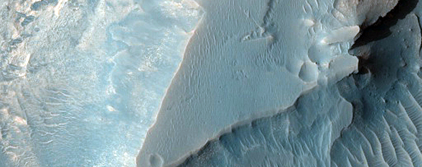 Light-Toned Deposits in Northeast Iani Chaos