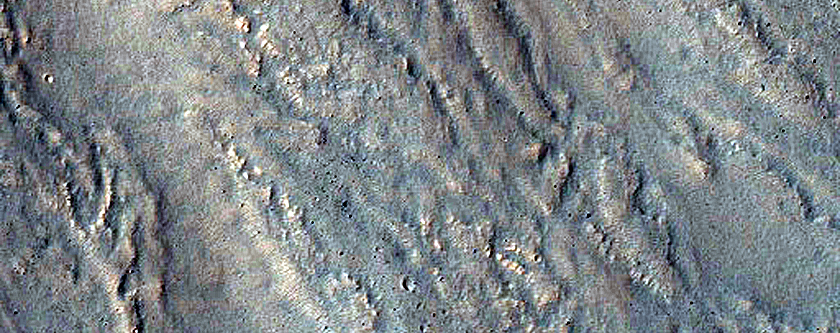Terrain in between Huggins and Cruls Craters