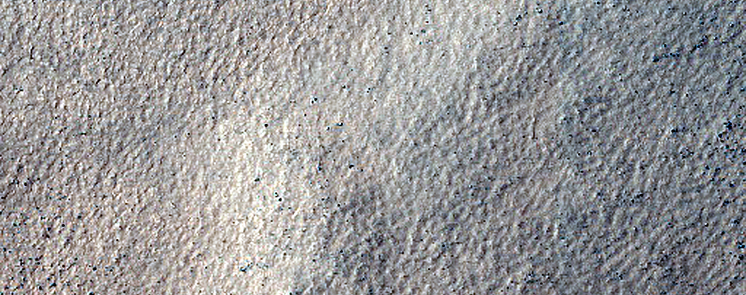 Ridge in Wells Crater