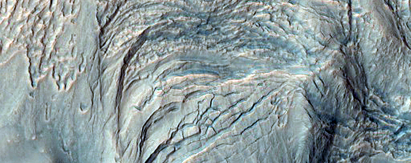 Well Developed Pole Facing Gullies on Fractured Lobe
