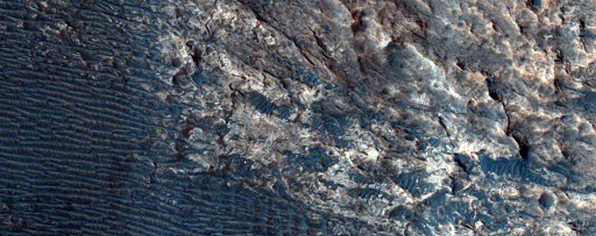 Light-Toned Deposits in Aureum Chaos
