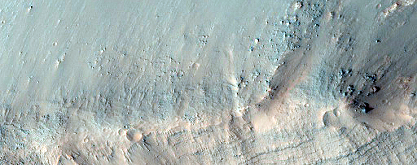 Light Tone Exposures on Floor of Coprates Chasma