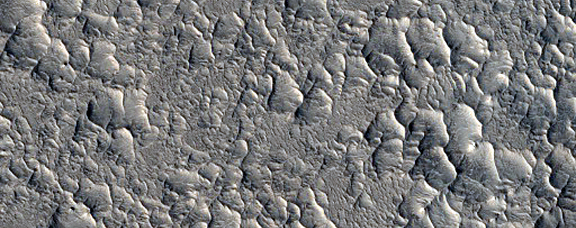 Dissected Mantle near Equator