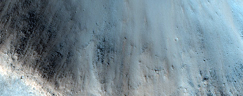 Phyllosilicates Exposed by Crater in Tyrrhena Terra