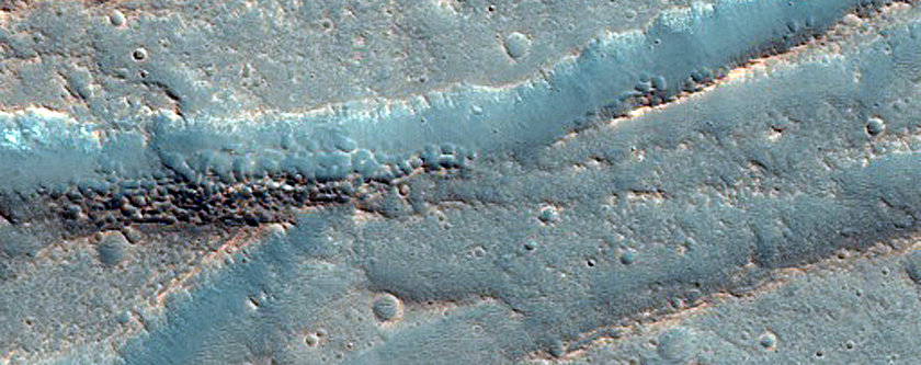 Streamlined Shape in Northern Mid-Latitudes