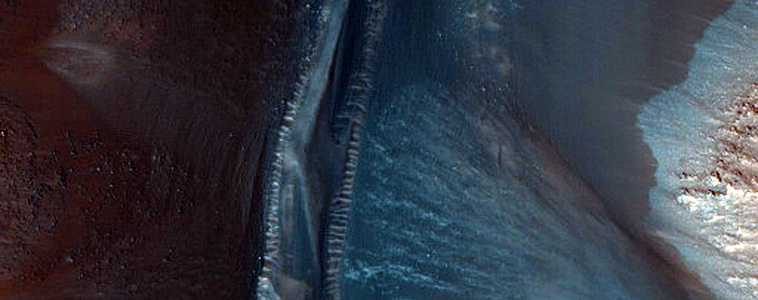 Hebes Chasma Climbing Dunes