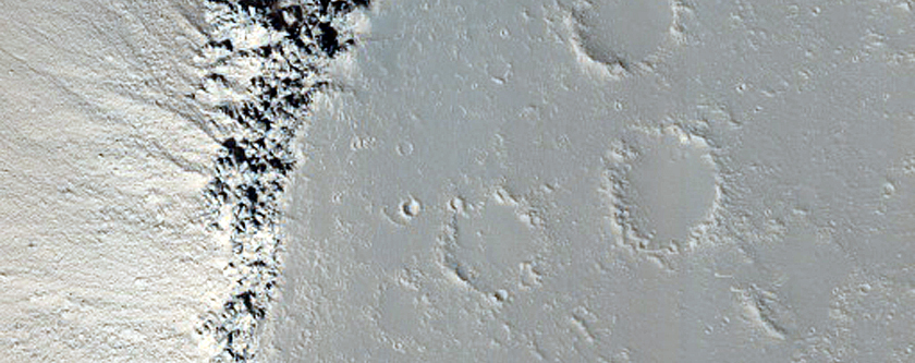 Walls of Hephaestus Fossae