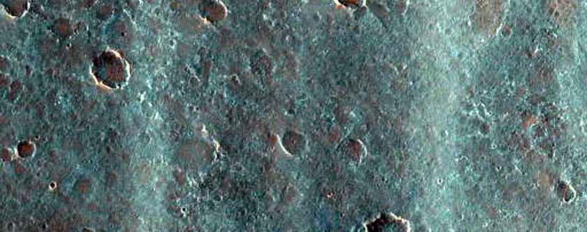 Mafic Mineral Signatures in East Thaumasia Planum