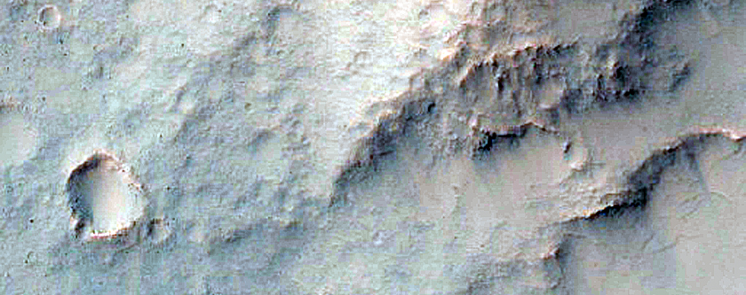 Strong Layer in Crater Seen in MOC Image R07-00688