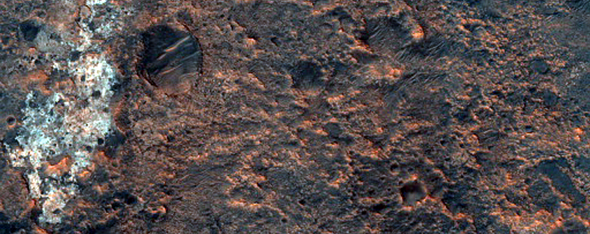 Bright Outcrop in Oxia Planum near Planned ExoMars Landing Site