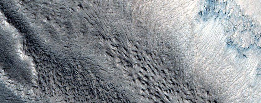 Bedrock Alcove in Mamers Valles