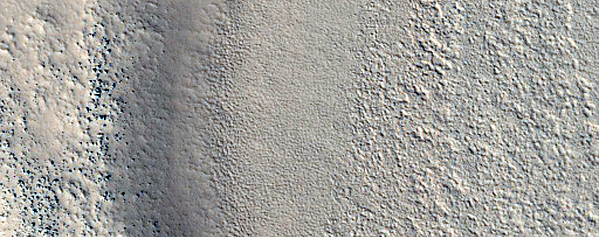 Streamlined Shape in Valley in Nilosyrtis Mensae
