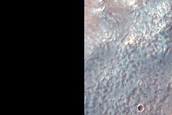 Streamlined Shapes South of Harmakhis Vallis