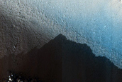 Walls of Hephaestus Fossae