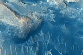 Layers in Crommelin Crater